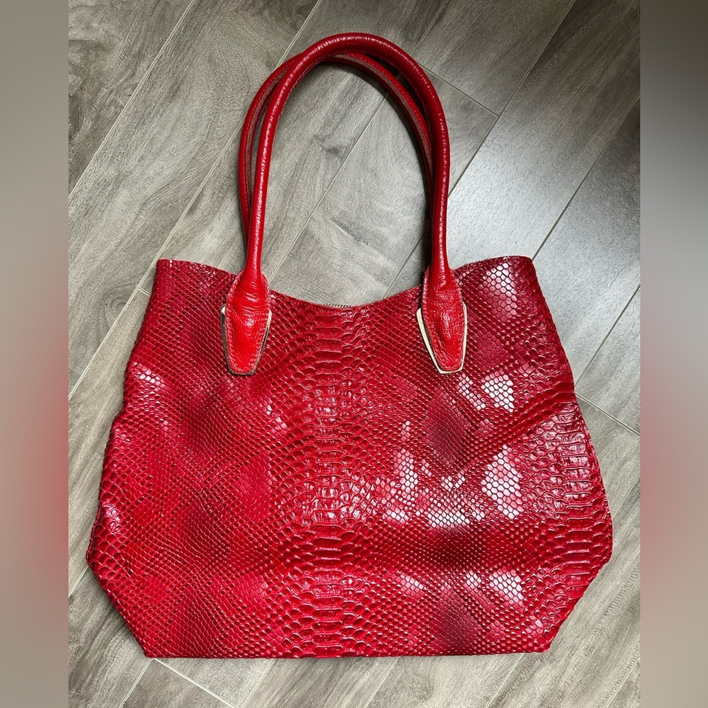 Like New Red Snake-embossed genuine leather handbag